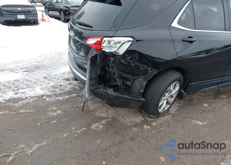 2020 Chevrolet Equinox Awd Lt 2.0L Turbo z USA, uszkodzony, nr VIN 2GNAXVEX2L6197114